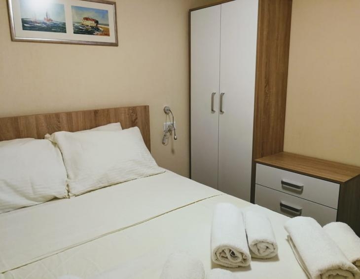 Apartman sa odvojenom spavaćom sobom (3)